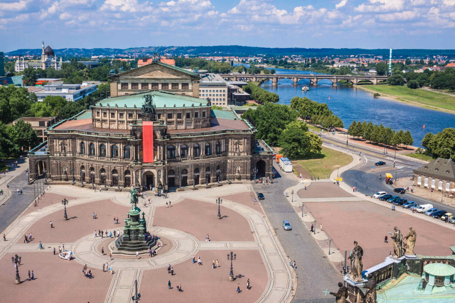 Dresden Semperoper Elbe